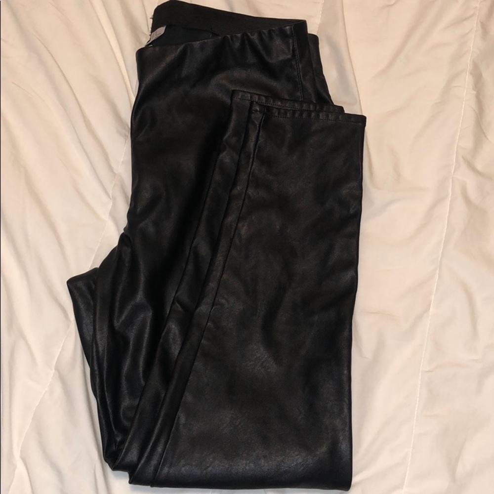 High-Waisted Faux Leather Leggings - Picture 1 of 4